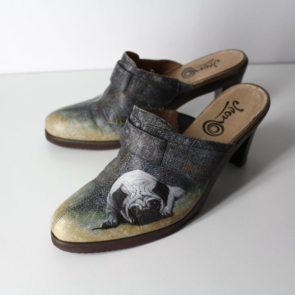 ICON Shoes - ICON Los Angeles Leather shoes slip on heels mules sz 9.5 cute dog PUG art Jeon